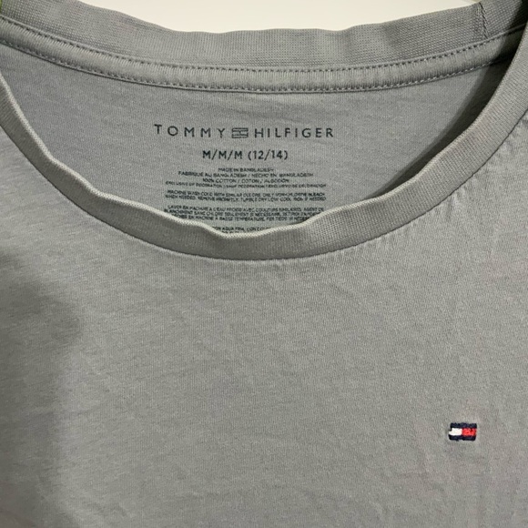 Tommy Hilfiger Gray Short Sleeve Shirt Size Medium 12-14 100% Cotton - Picture 3 of 3